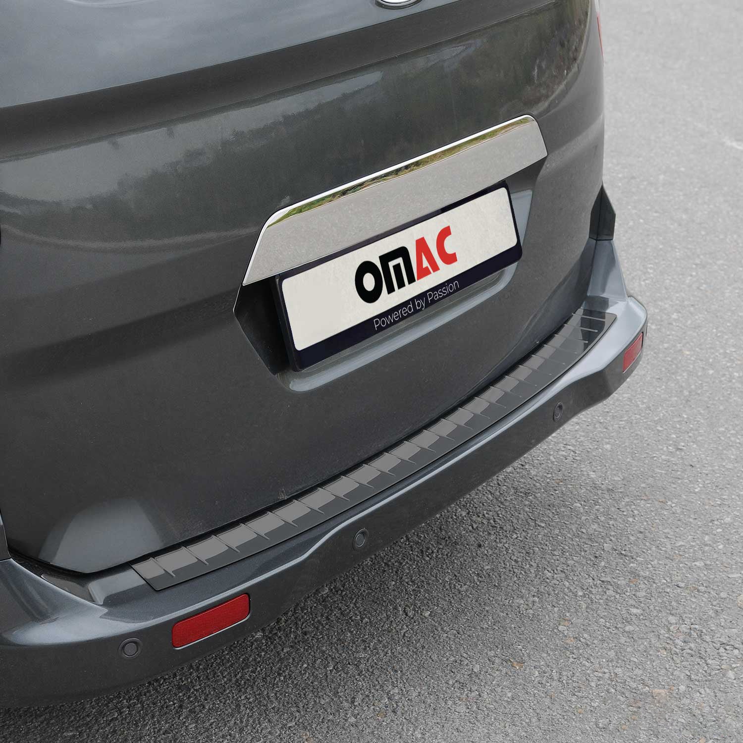 Ladekantenschutz für Ford Tourneo Courier 2014-2023 Dunkel Edelstahl 1tgl