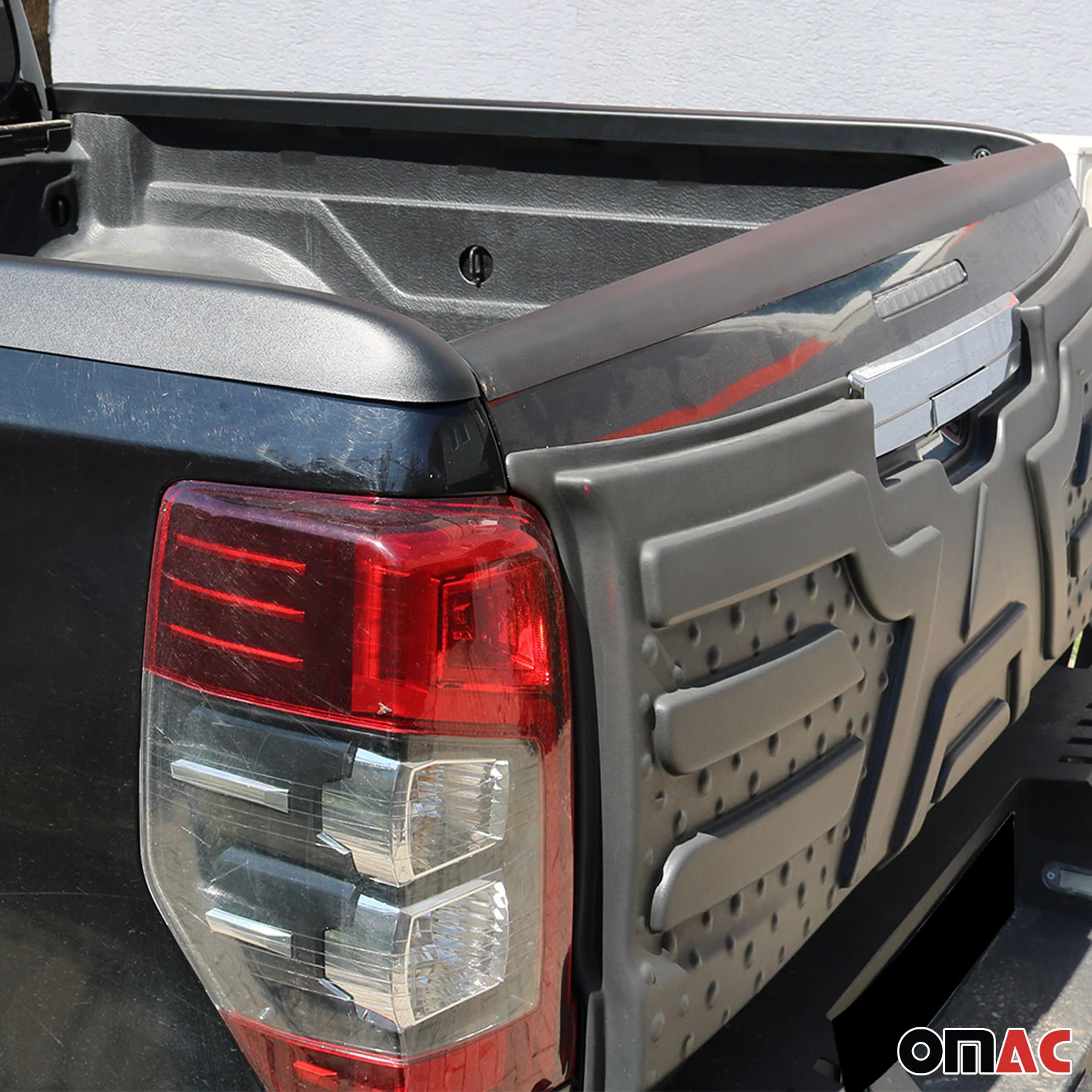 Heckklappenschutz Schutzleiste für Mercedes X-Klasse 2017-2020 ABS Schwarz - Image 3