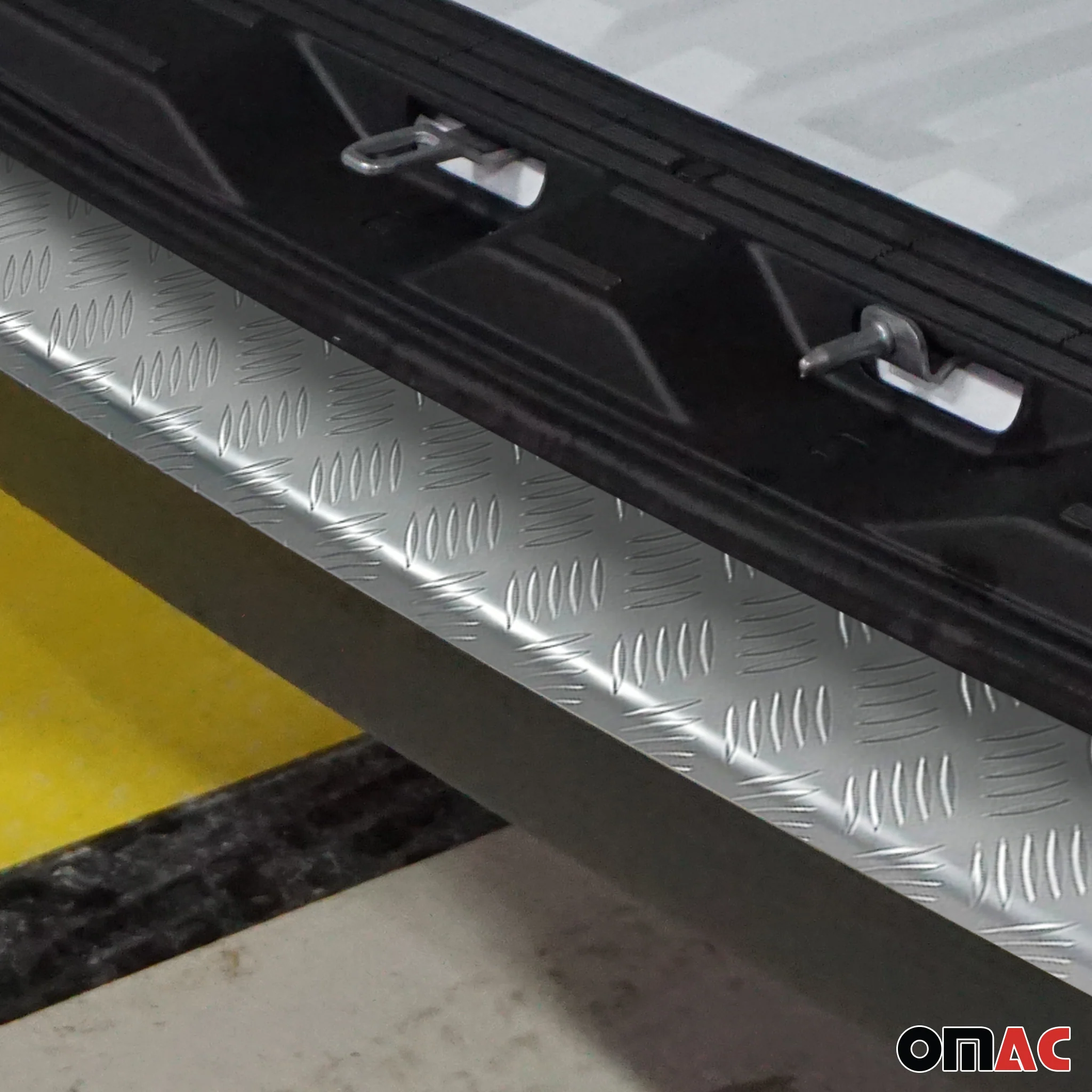 Ladekantenschutz Stoßstange für Mercedes Sprinter W907 2018-2026 Alu Silber - Image 3