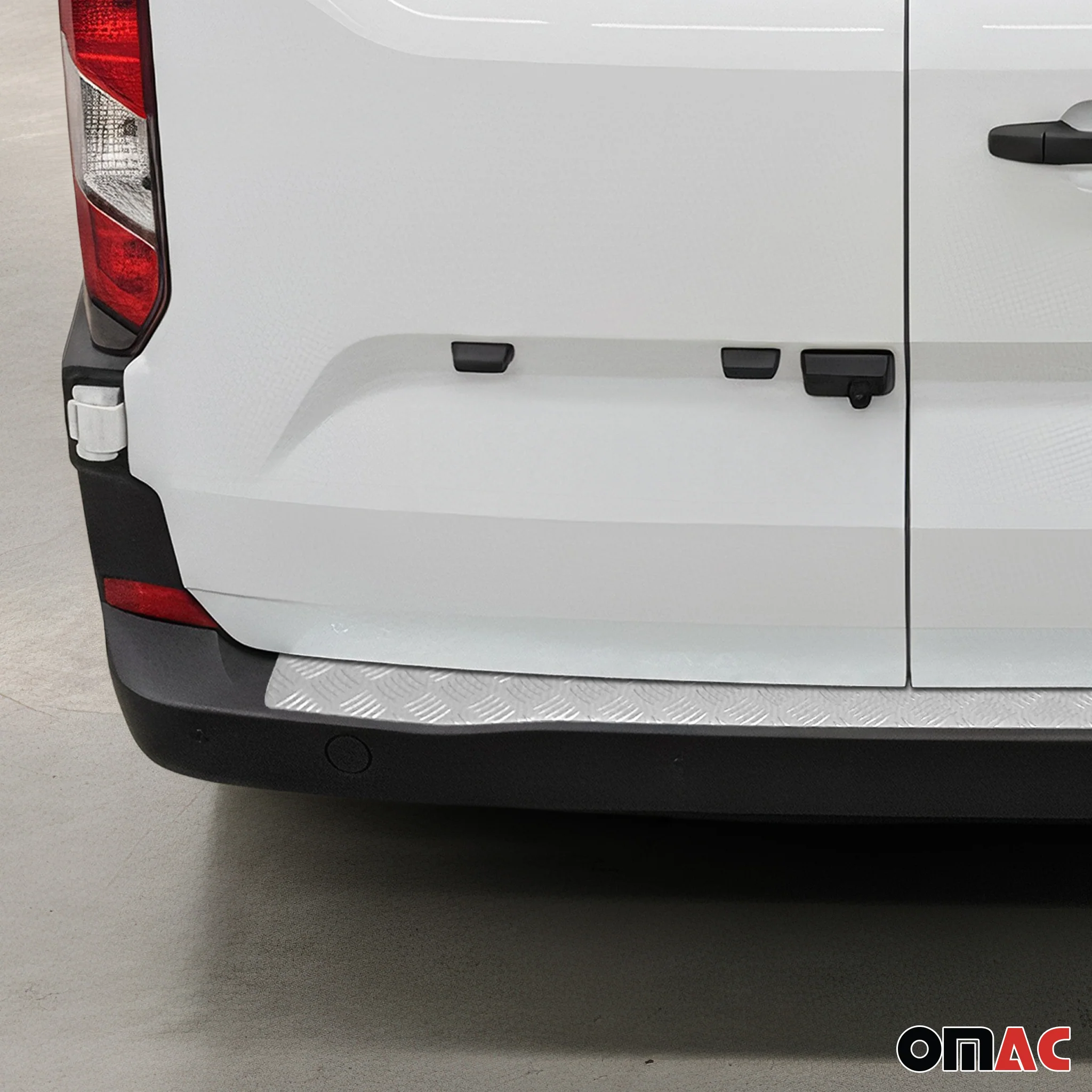 Ladekantenschutz Stoßstangenschutz für VW T7 Transporter 2023-2026 Alu Silber - Image 3