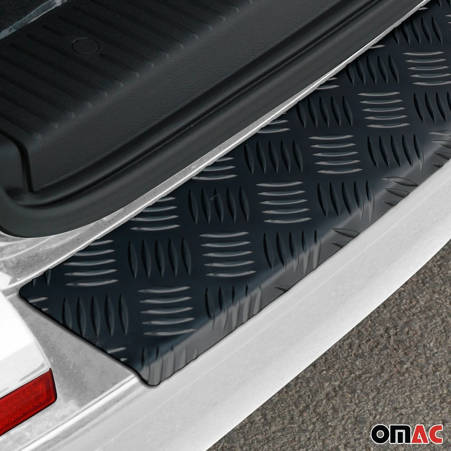 Ladekantenschutz Stoßstangenschutz für Opel Combo E Cargo 2019-2026 Alu Schwarz - Image 5
