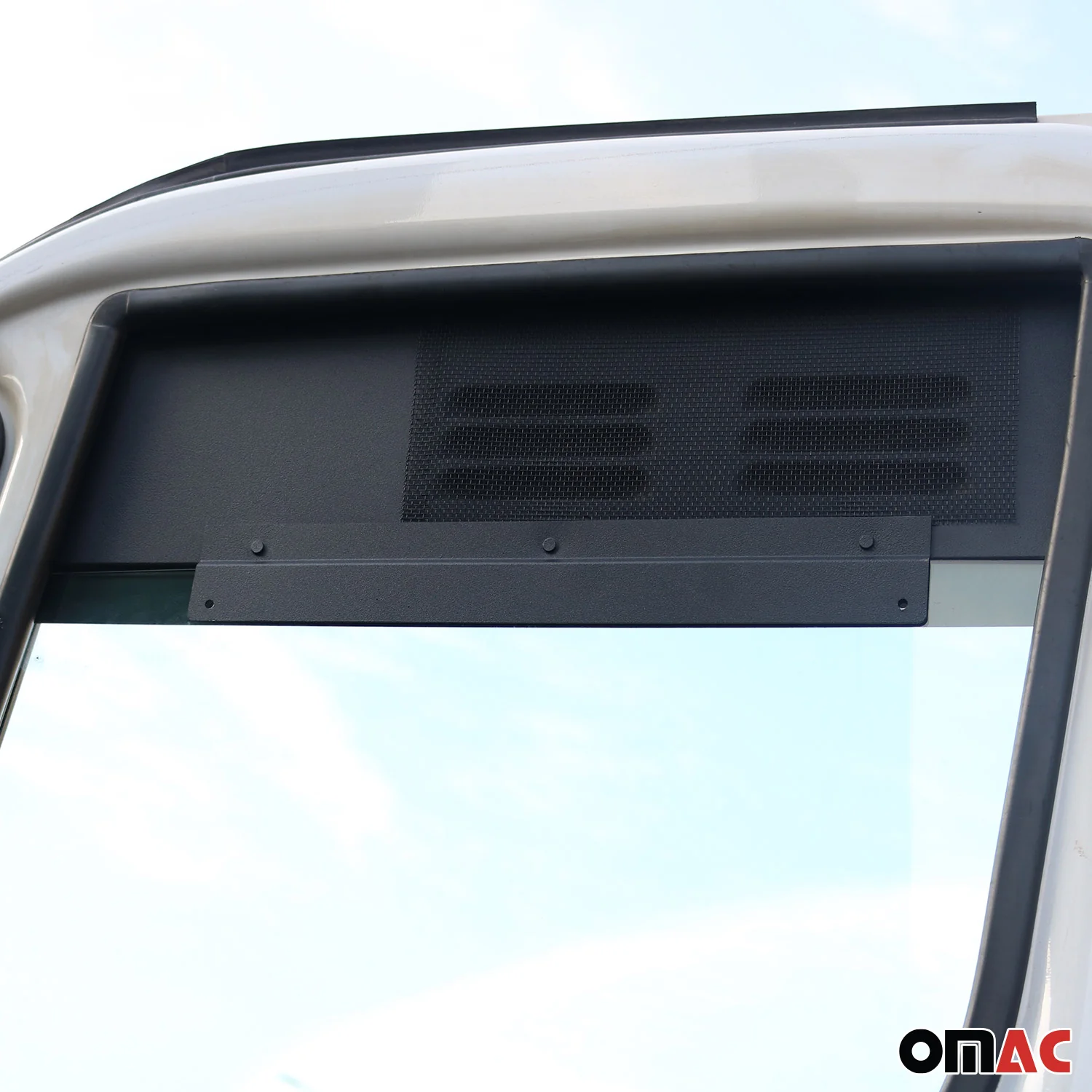 Lüftungsgitter Be & Entlüftung für Iveco Daily 2014-2026 Aluminium Schwarz 2tlg - Image 7